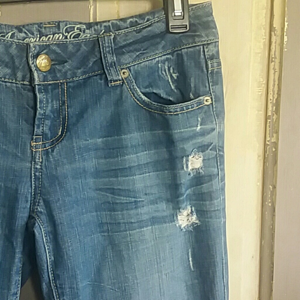 American Eagle Favorite Boyfriend Distressed Jeans - Picture 4 of 8